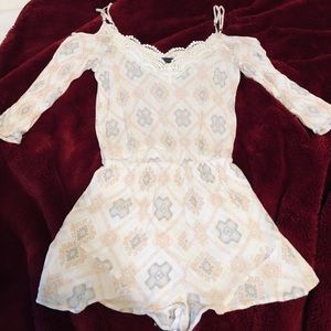 XS Kendall & Kylie Pacsun Romper